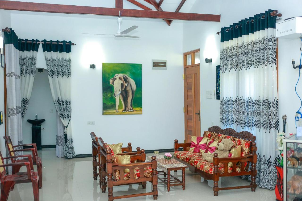 Rodrigo'S Villa & Restaurant Negombo Exterior photo